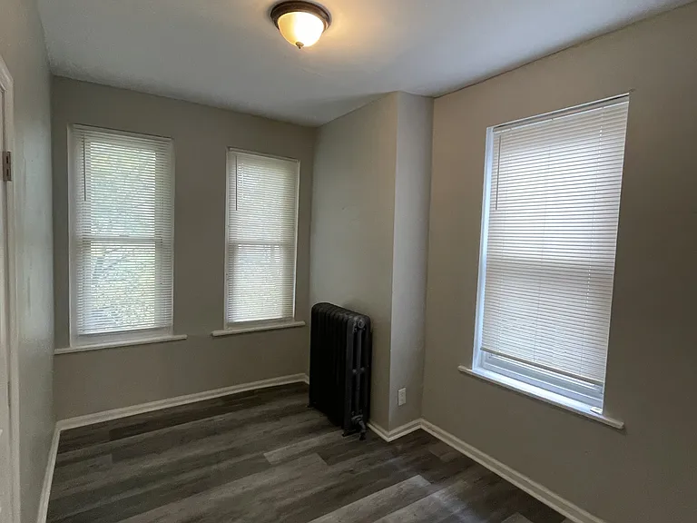 3036 N Sydenham St — Photo 8