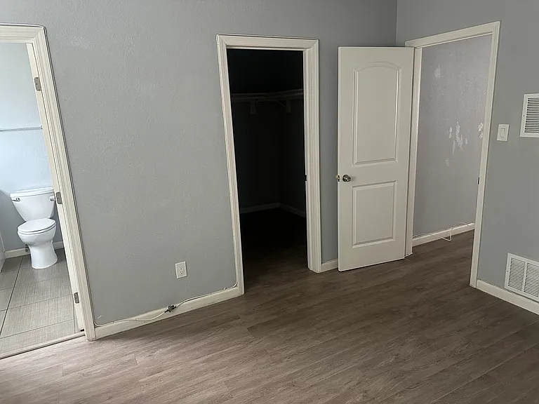 151 W Southgate Ave #4 — Photo 6