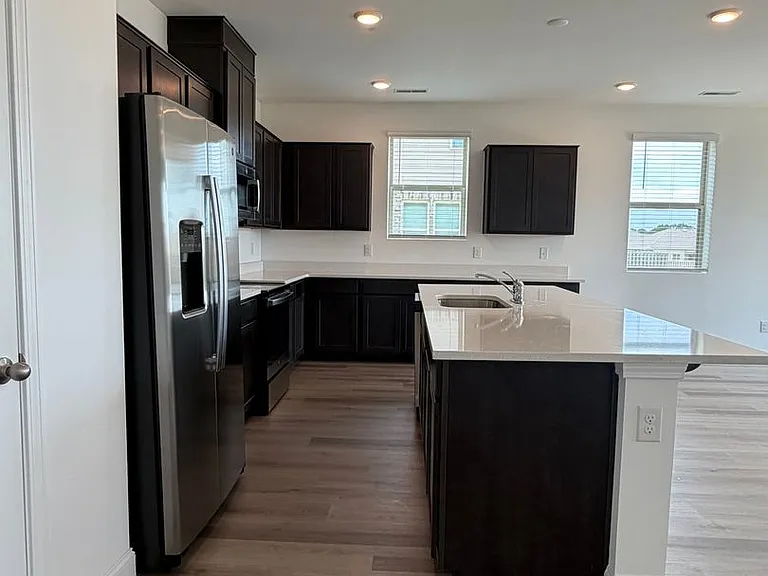 334 Mistfield St — Photo 21
