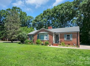 712 Home Trl, Gastonia, NC 28052