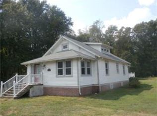1404 Weems Rd, Weems, VA 22576