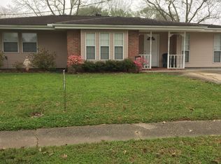 208 Destrehan Dr, Destrehan, LA 70047