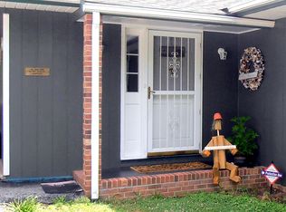 117 Swinney Hollow Rd, Fries, VA 24330