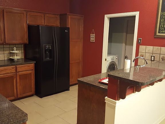 4th image of 4808 Leaning Oak Dr