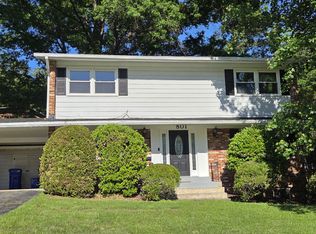 801 Schindler Dr, Silver Spring, MD 20903