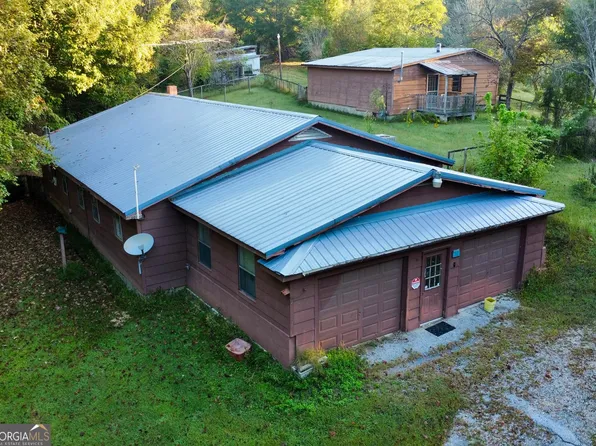 16 Hemphill Rd, Summerville, GA 30747