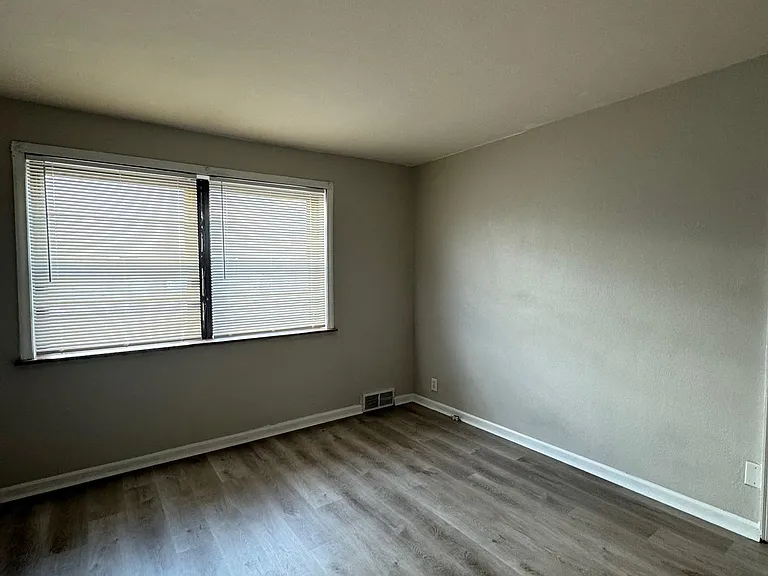 6430 Hampton Ave #1 — Photo 3