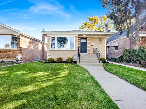 12309 S Loomis St, Calumet Park, IL 60827