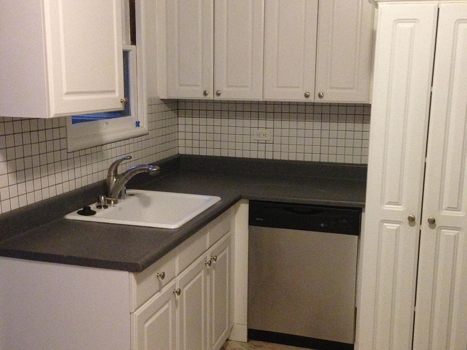 1st image of 208 Throckmorton Ave