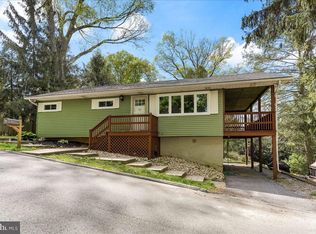 12 Edgewood Rd, West Chester, PA 19382