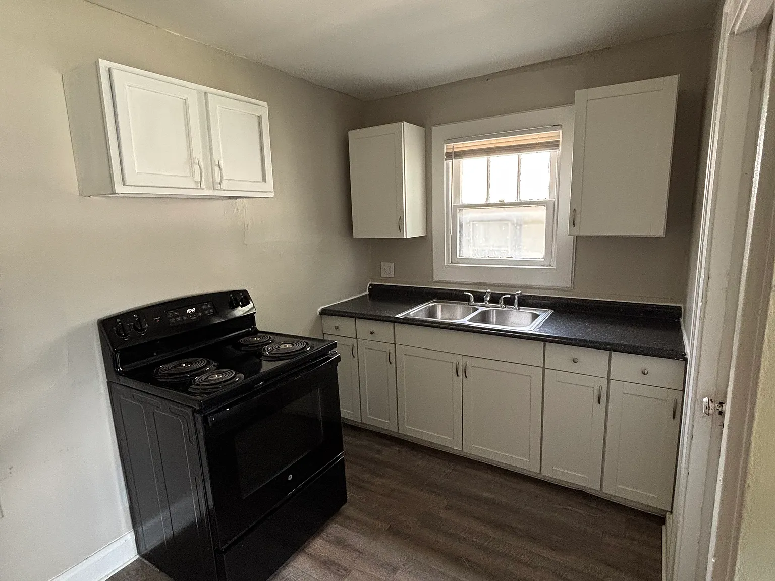 2 bed, $1,250 — Photo 4