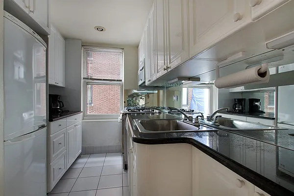 Sold by Corcoran | media 15
