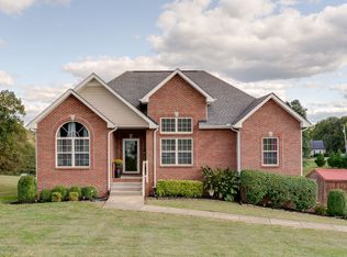 2047 Ferry Rd, Clarksville, TN 37040