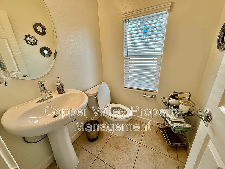 15971 N 74th Ln — Photo 4