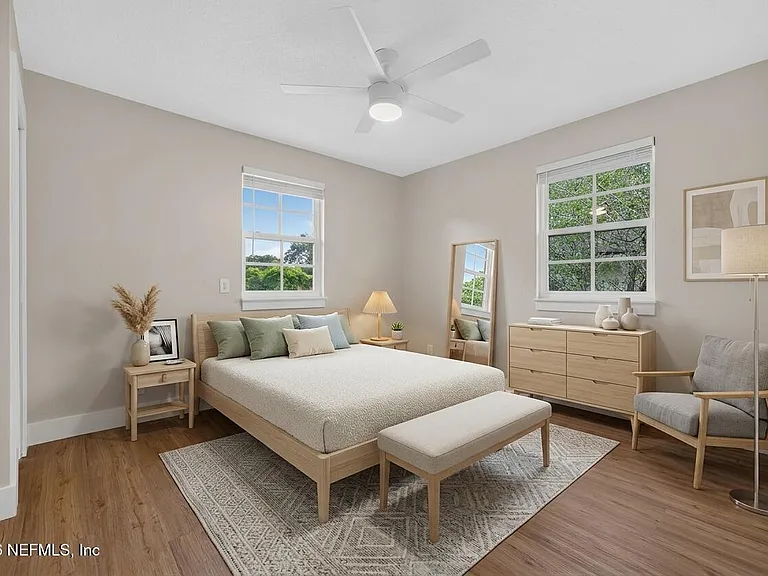 2247 Riverside Ave #6 — Photo 8