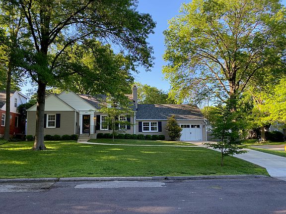 2nd image of 449 Fairway Ln