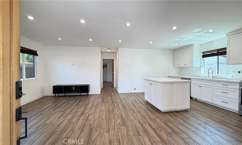 7257 Wilbur Ave #BACK HOUSE