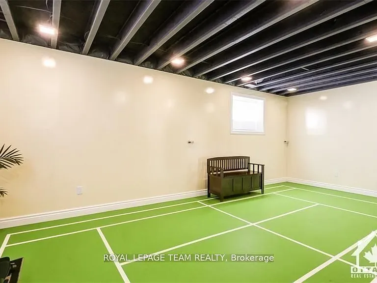 1842 Maple Grove Rd — Photo 13