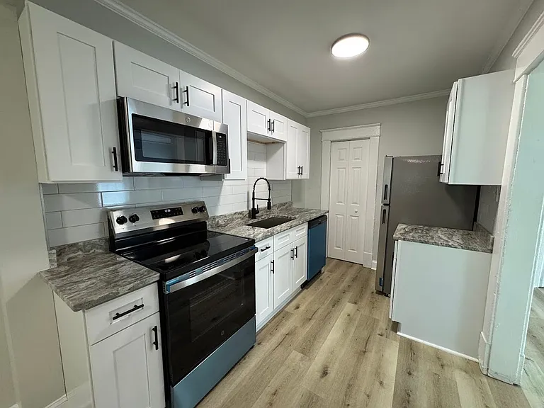 818 S Benbow Rd — Photo 18