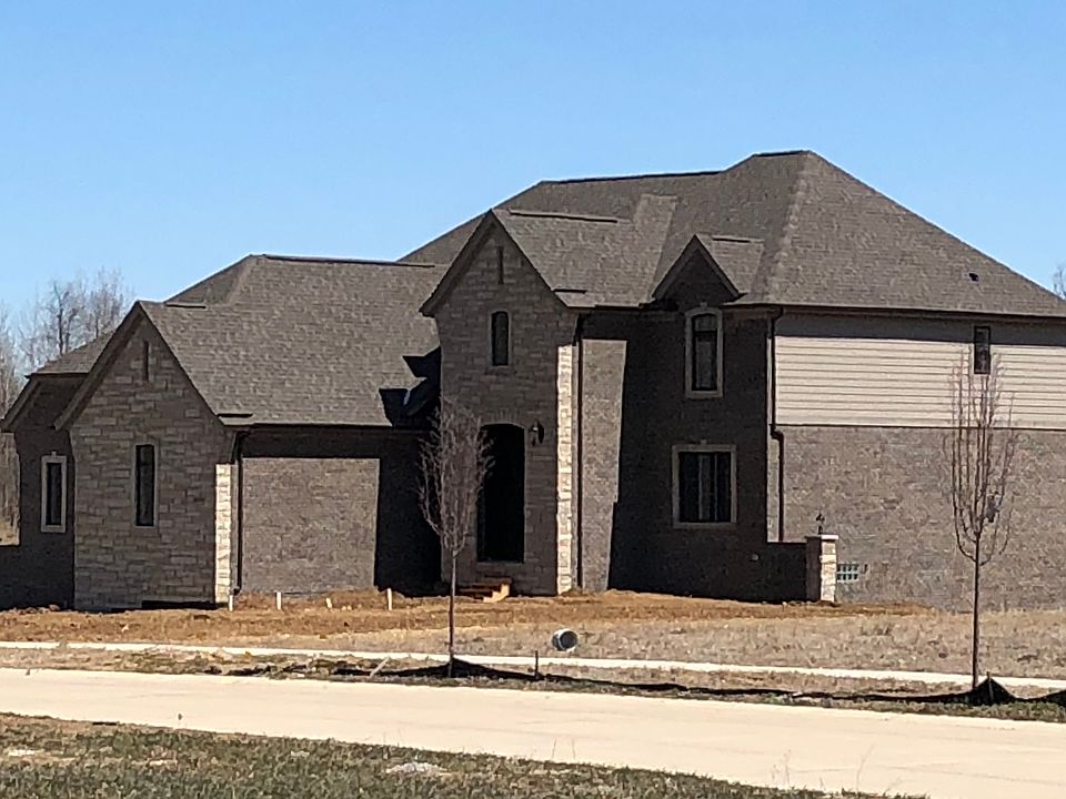2nd image of 66726 Harvard Ct