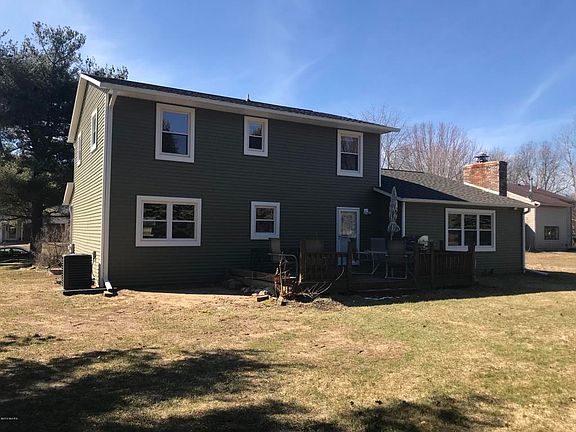 3rd image of 6124 Chadeau Ave