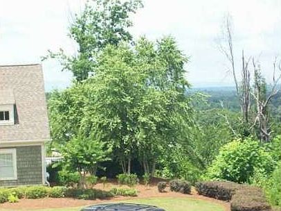 2nd image of 40 Highland Pointe Cir W