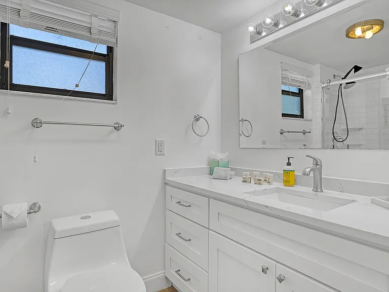 11863 Wimbledon Cir #408 — Photo 9