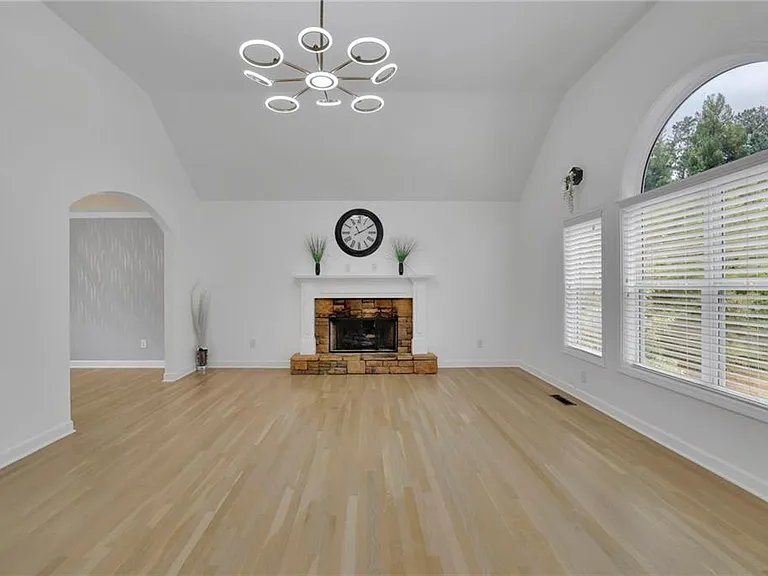 902 Whistler Ln — Photo 21