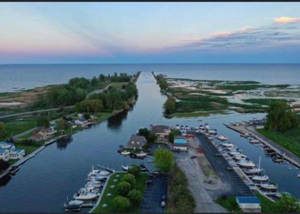 1st image of Bayside