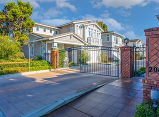 2042 Santa Ana Ave, Costa Mesa, CA 92627