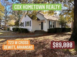 723 W Cross St, Dewitt, AR 72042