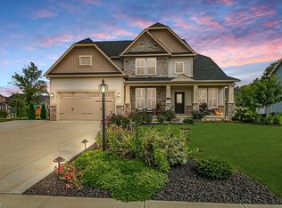 9715 Tuttle Rd, Olmsted Twp, OH 44138