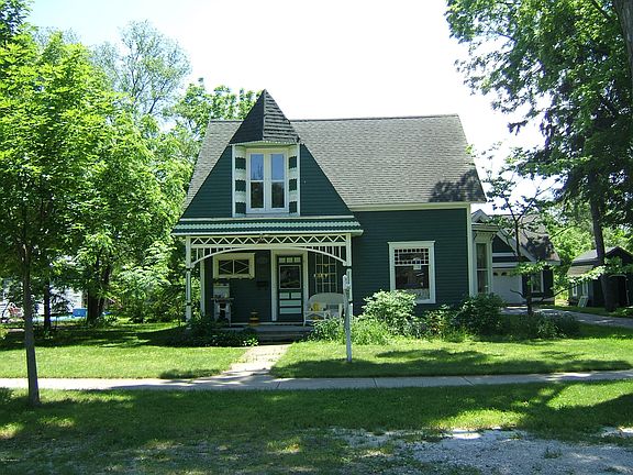 2nd image of 8710 Sheridan St