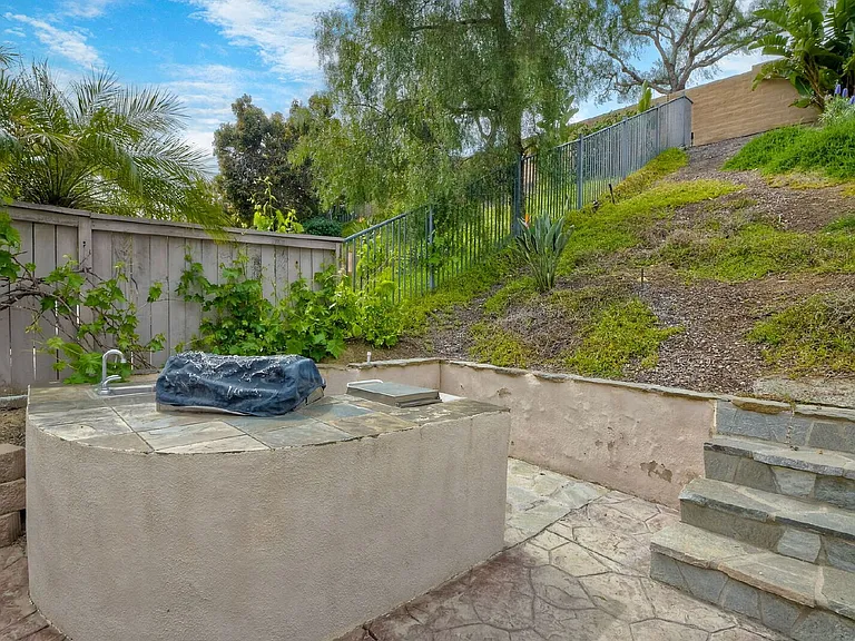 6057 Paseo Carreta — Photo 28