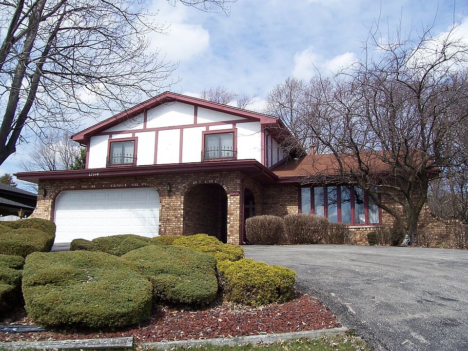 1st image of 13704 W Dublin Dr