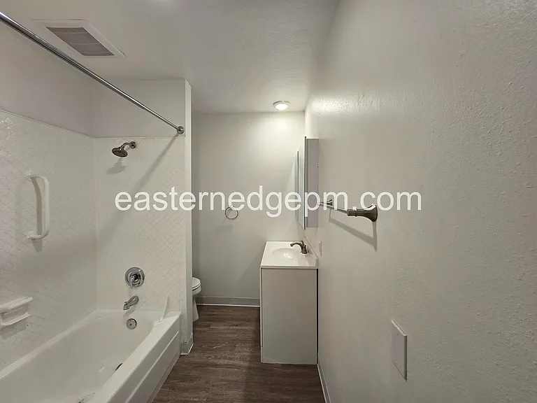 321 NW 8th Ave #315 — Photo 4