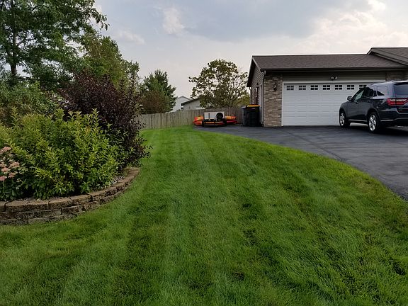 2nd image of 9615 Sandhill Dr