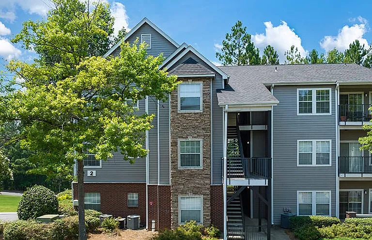 The Falls and Woods of Hoover Apartments — Photo 38