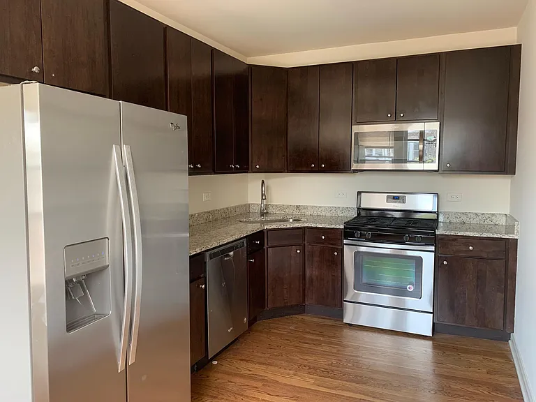 4941 W Medill Ave #2 — Photo 3