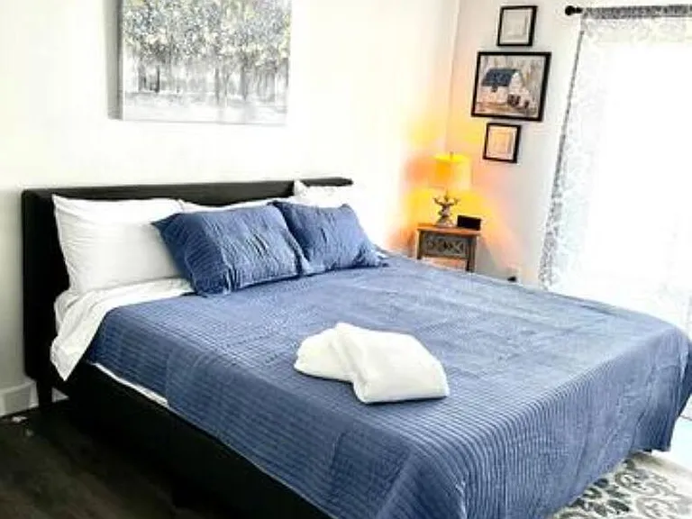122 E Del Rio Dr — Photo 9