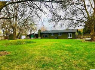 1105 S Quay Ct, Kennewick, WA 99338