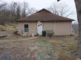 606-A Hillside Rd, Waynesville, MO 65583