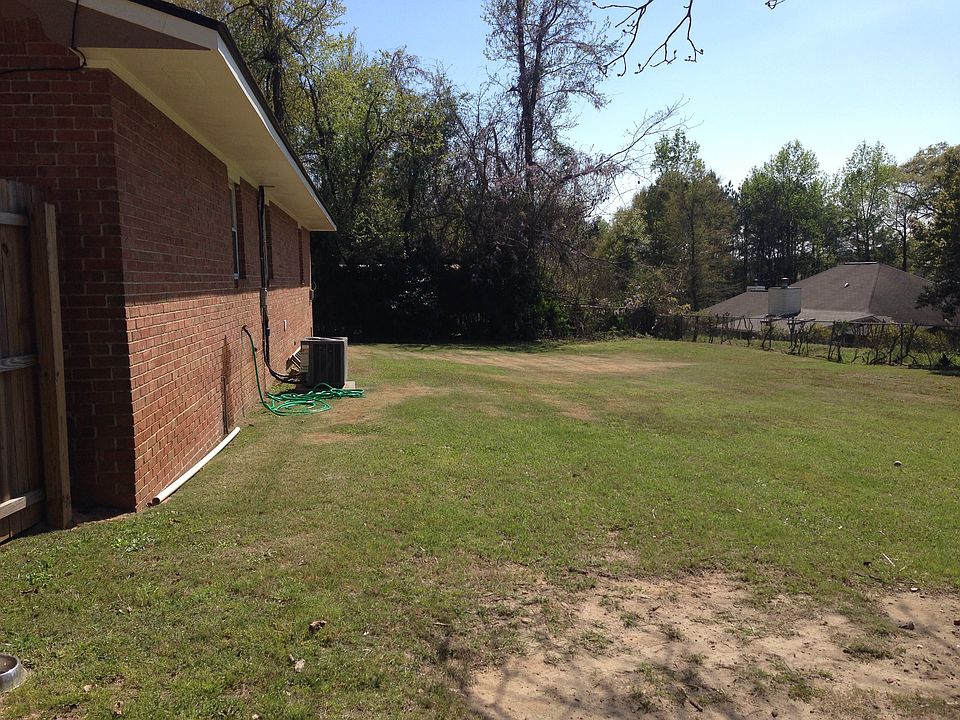 2nd image of 2 Wythe Ct