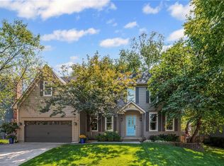 6115 W 157th St, Overland Park, KS 66223