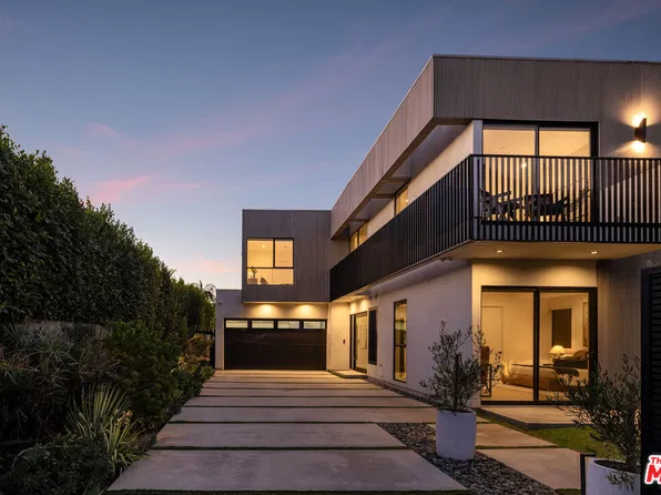 12851 Bonaparte Ave, Los Angeles, CA 90066