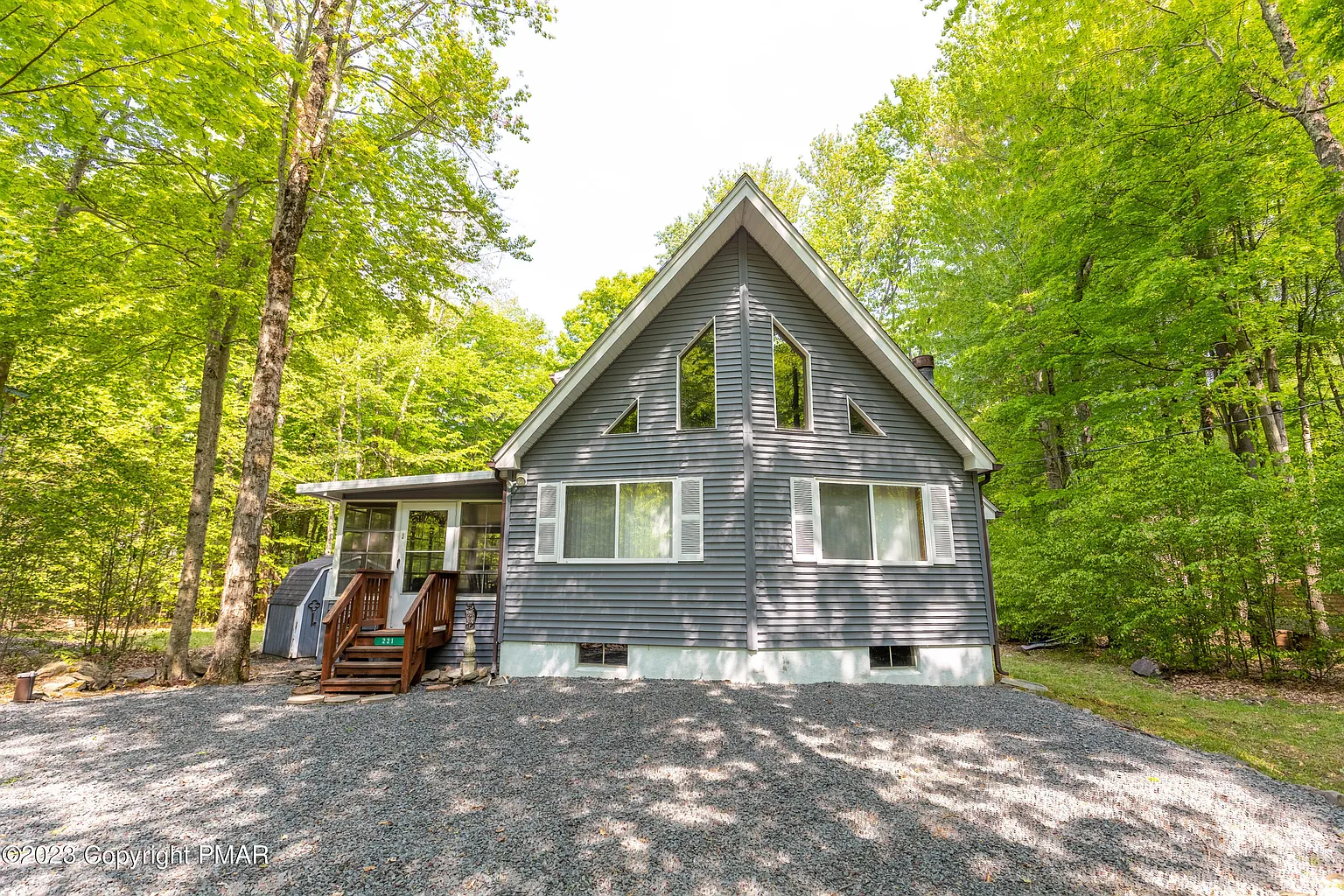 221 Croasdale Ct photo 1