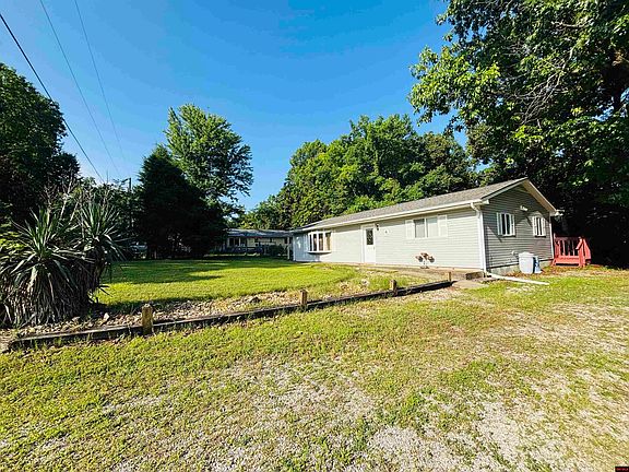 2nd image of 158 Thompson Cir