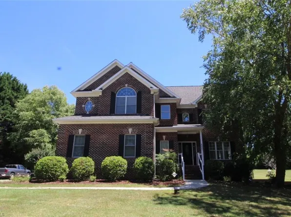 4227 McConnell Rd, Greensboro, NC 27406