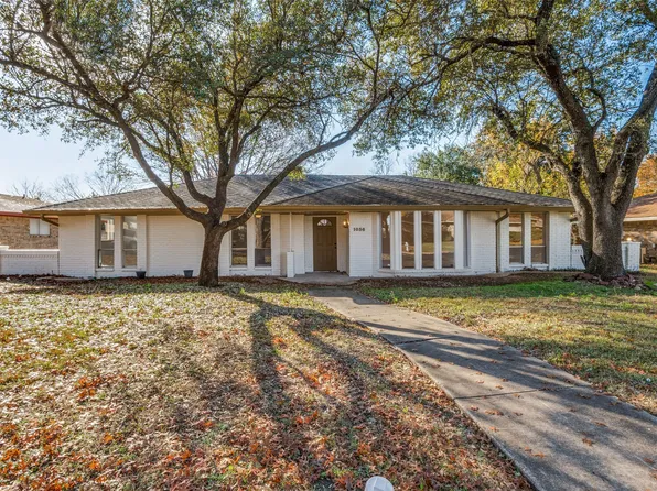 1036 Oak Meadow Ln, Desoto, TX 75115