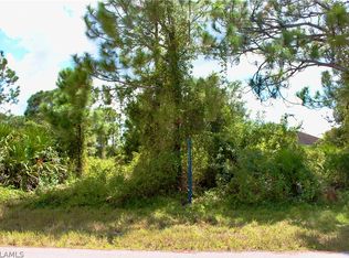 872 Chezy St E, Lehigh Acres, FL 33974